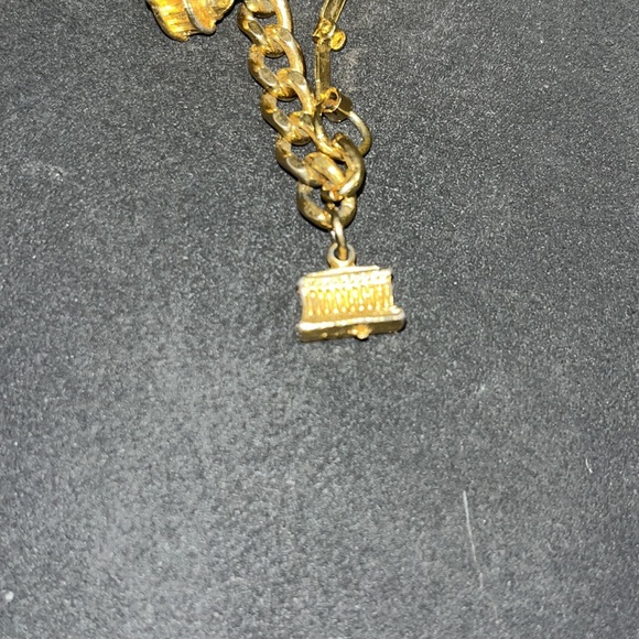 Charm bracelet - Picture 2 of 6